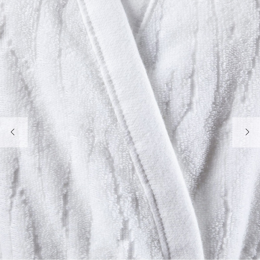 Yves Delorme
Luciole Bath Robe - Picture 3 of 10